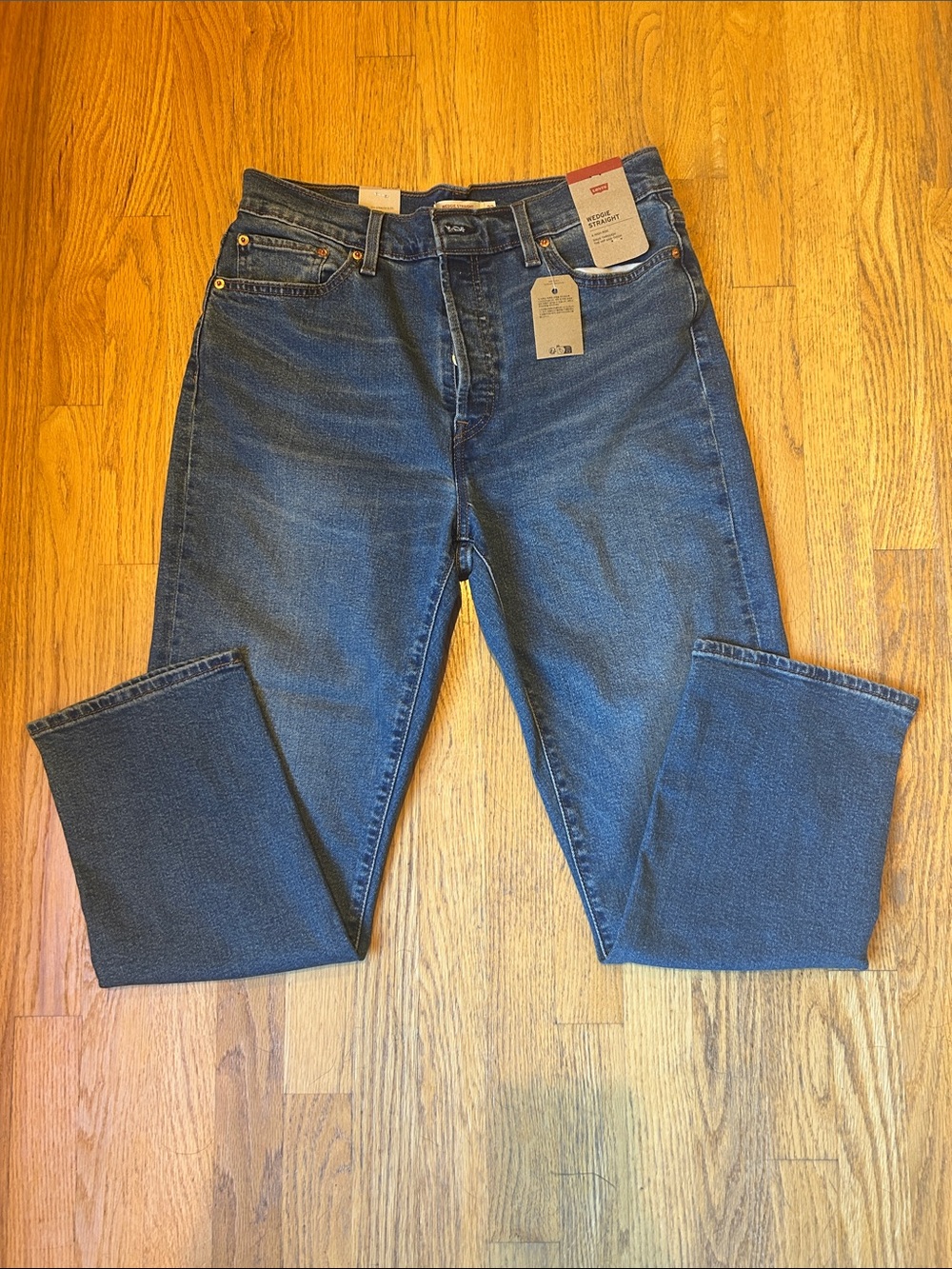 Women’s Levi Wedgie Straight